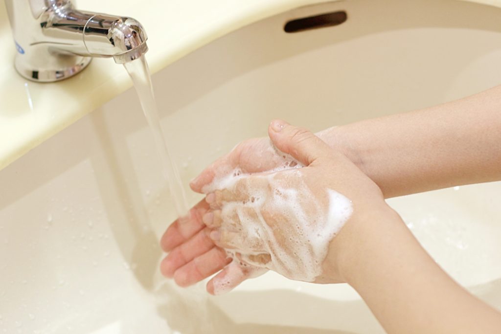 手洗い・消毒は衛生管理の基本